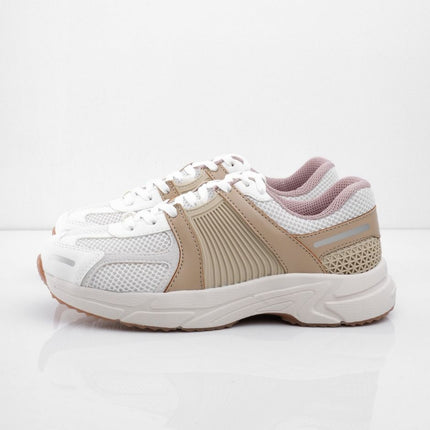 Tenis blancos con camel y detalles