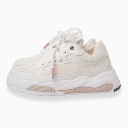 Tenis blancos con detalles rosa