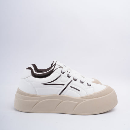 Tenis blancos con líneas café