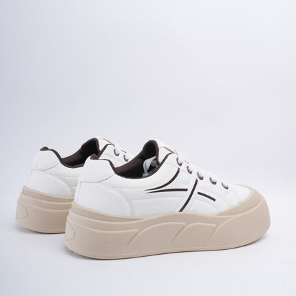 Tenis blancos con líneas café