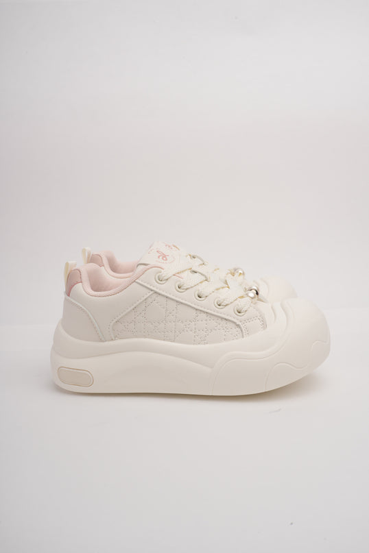 Tenis blancos con rosa y suela gruesa