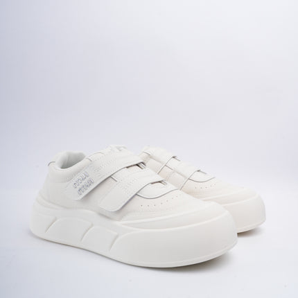 Tenis blancos con velcro