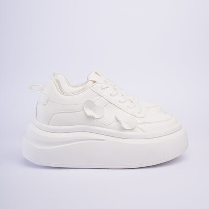 Tenis blancos de plataforma altos