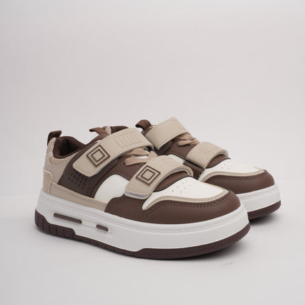 Tenis blancos x café con velcro