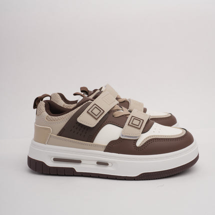 Tenis blancos x café con velcro