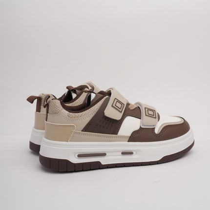 Tenis blancos x café con velcro