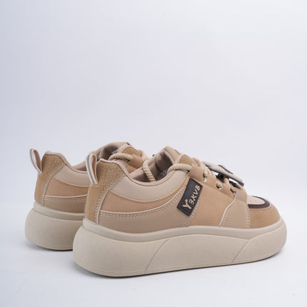 Tenis café y accesorios