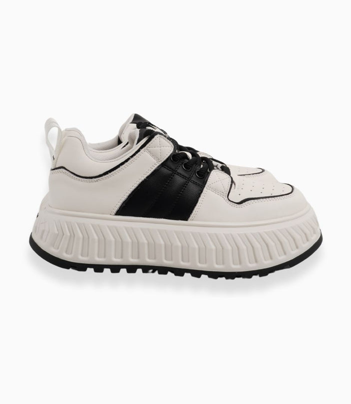 Tenis chunky blancos con negro