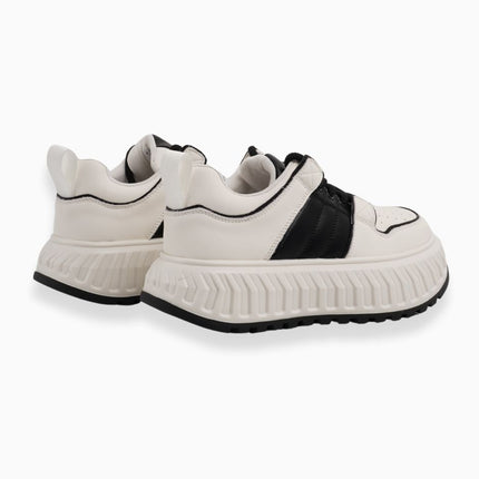 Tenis chunky blancos con negro
