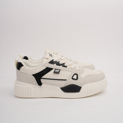Tenis crema con gris y detalles negros