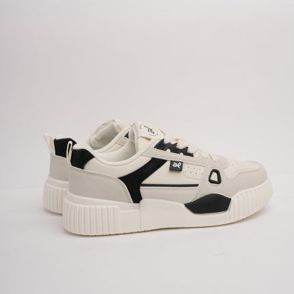 Tenis crema con gris y detalles negros