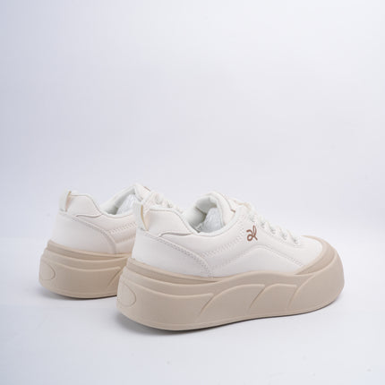 Tenis crema punta redonda