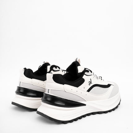 Tenis de plataforma blancos con negro