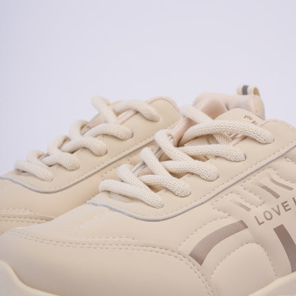 Tenis deportivos beige básicos