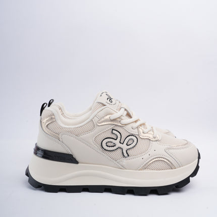 Tenis deportivos beige con plataforma