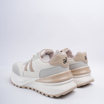 Tenis deportivos crema con beige