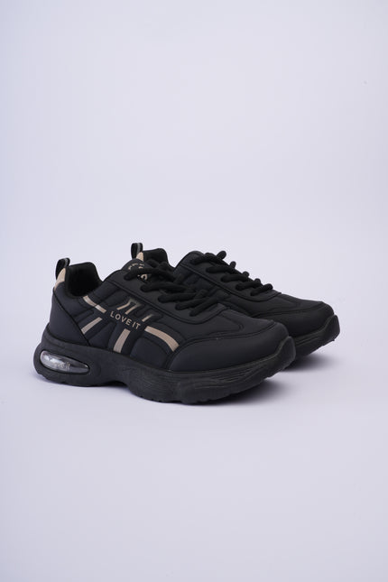 Tenis deportivos negros básicos