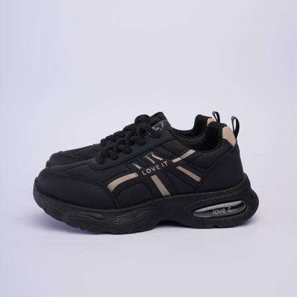Tenis deportivos negros básicos