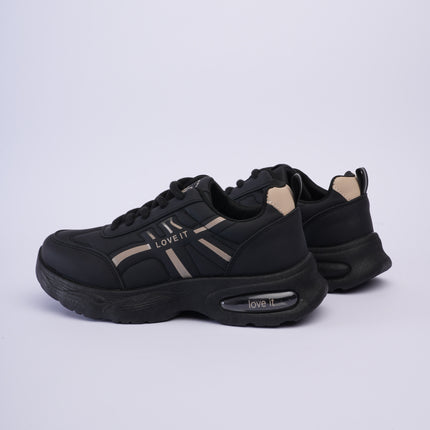 Tenis deportivos negros básicos