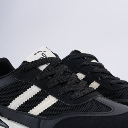 Tenis deportivos negros con blanco