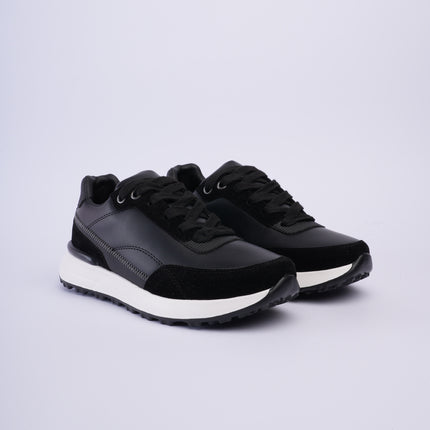 Tenis deportivos negros con detalles