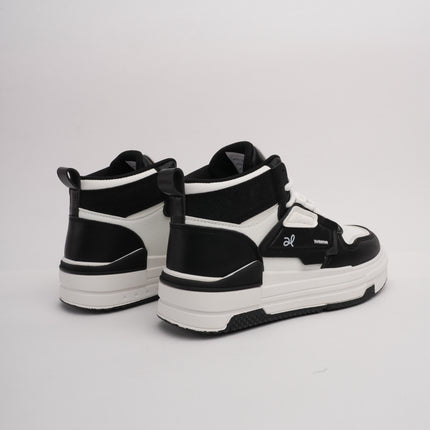 Tenis en bota blancos con negro