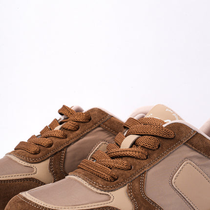 Tenis kaki altos con gamuza
