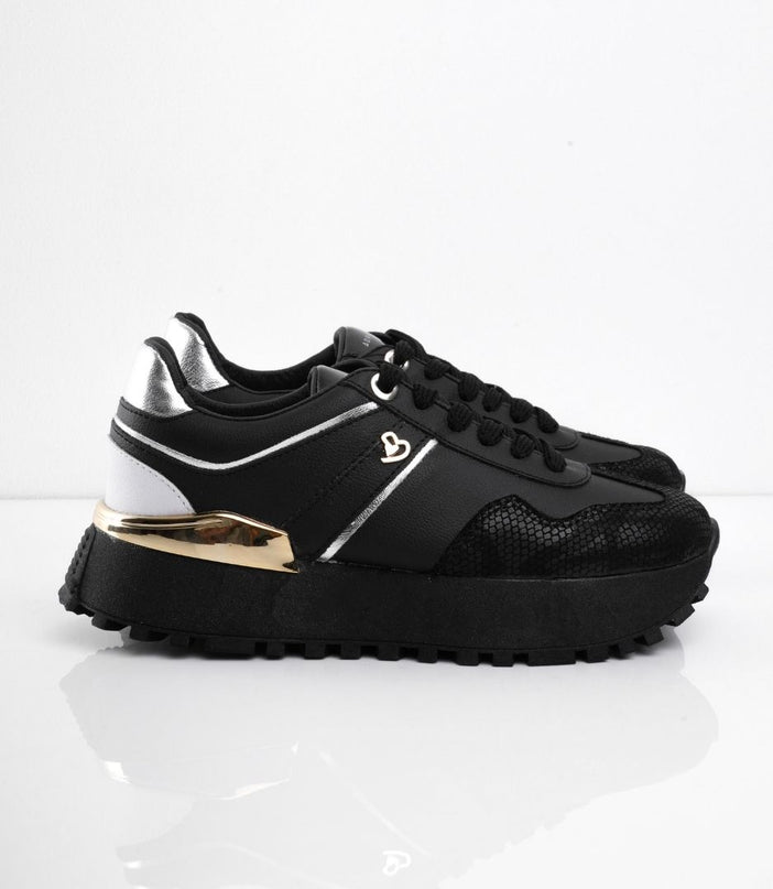 Tenis negros con dorado y plataforma