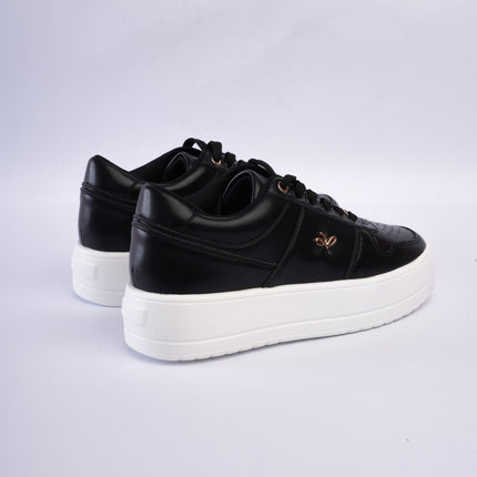 Tenis negros plataforma x dorado