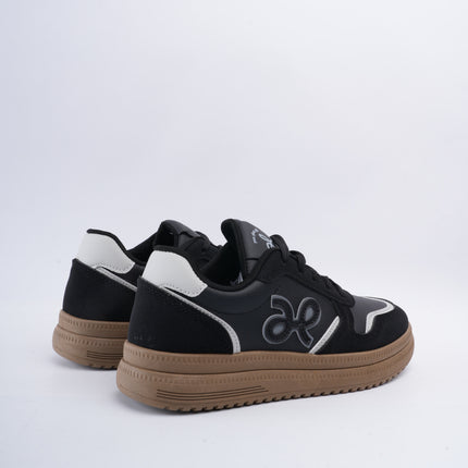 Tenis negros x gamuza