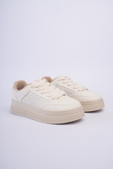 Tenis offwhite con plataforma