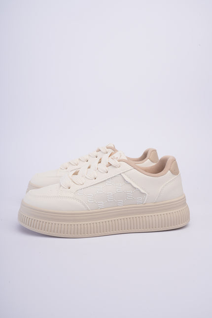 Tenis offwhite con plataforma