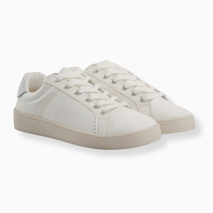 Tenis planos blancos clásicos
