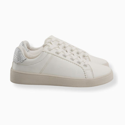 Tenis planos blancos clásicos