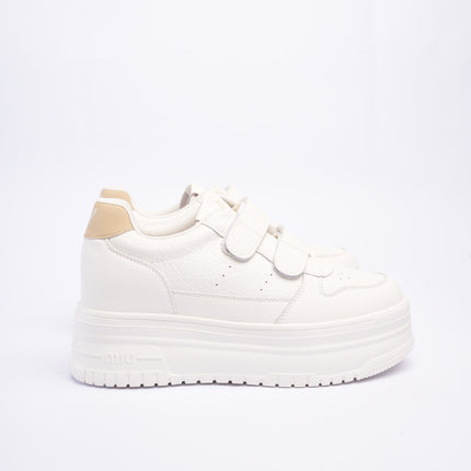Tenis plataforma blancos x beige con velcro