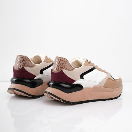 Tenis plataforma café con blanco y detalles