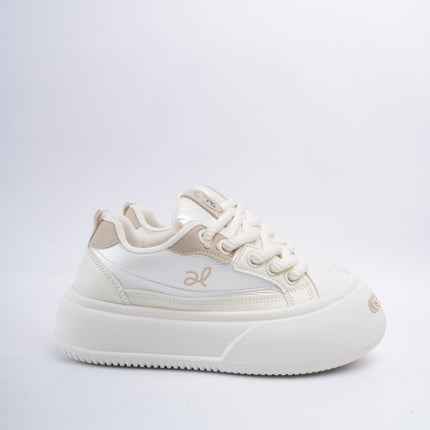 Tenis plataforma crema con beige