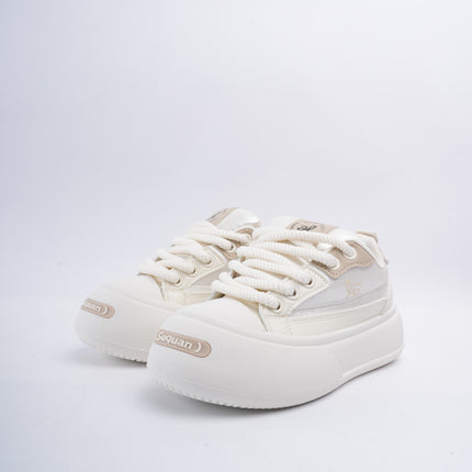 Tenis plataforma crema con beige