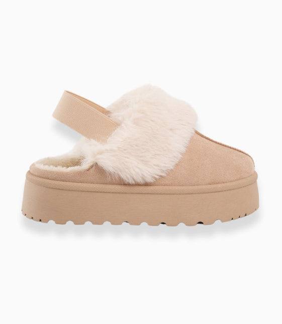 SUECOS BEIGE CON PELUCHE