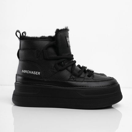 Tenis negros de plataforma con peluche interno