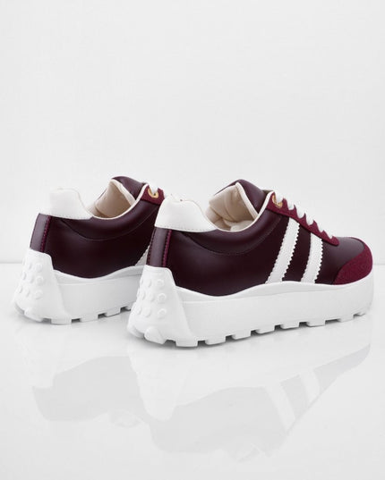 Tenis vinotinto básicos con blanco