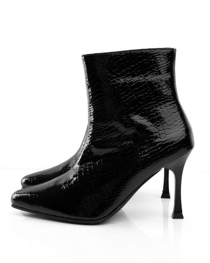 Botín croco negro y tacón puntilla