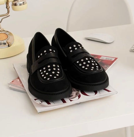 Mocasines negros x apliques plata