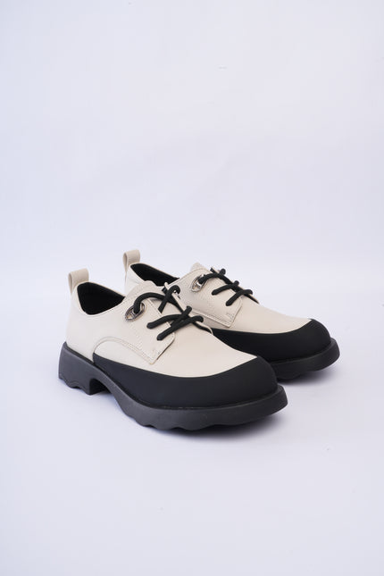 Zapatos tipo oxford blancos x negro