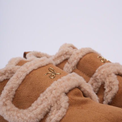 Zapatos ugg de peluche miel con velcro