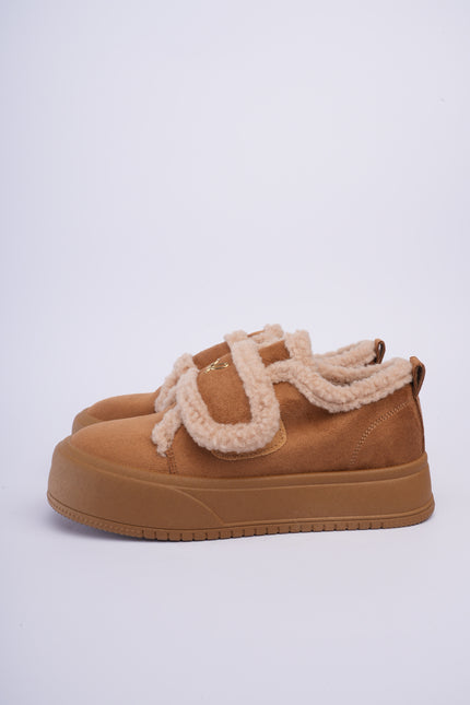 Zapatos ugg de peluche miel con velcro